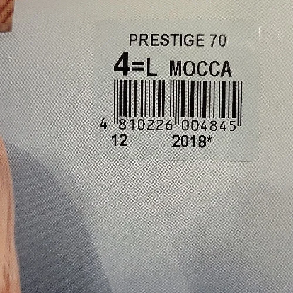 70 den elegant Conte collection pantyhose